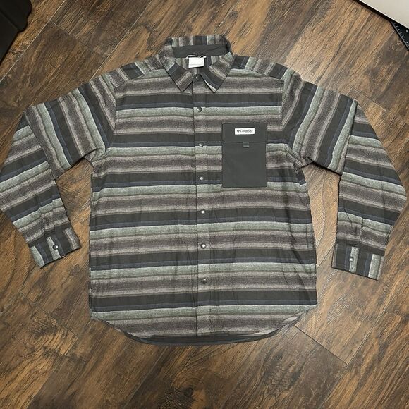 NWOT Columbia PFG Men’s Uncharted Over Shirt Long Sleeve Button Up Size Large - Picture 1 of 13